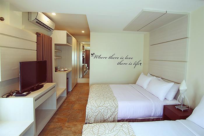 Nayomi Sanctuary Resort Batangas Exterior photo